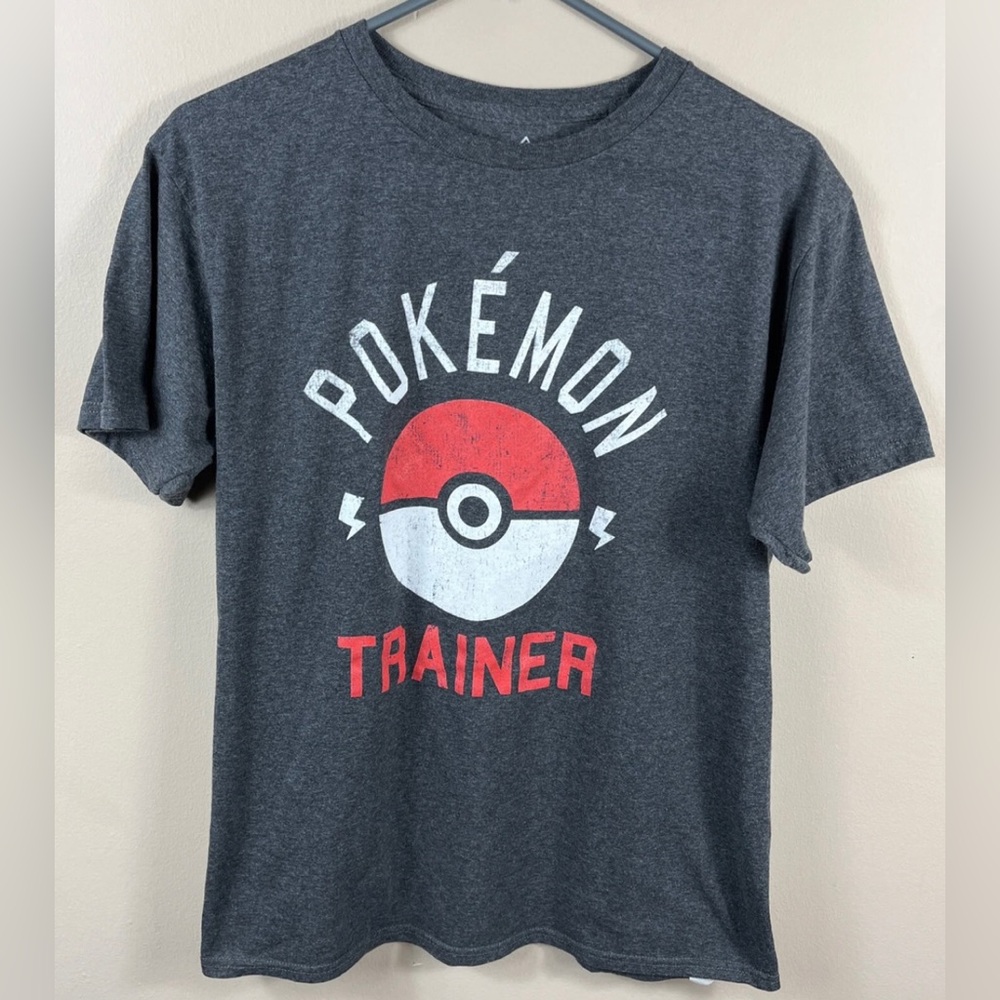 Pokemon Trainer Tshirt Gray Youth XL 2017 Pikachu Charmander Squirtle